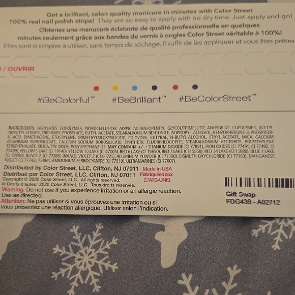 Color Street Festive Nail Strips - Red and Green Stars - Picture 2 of 2